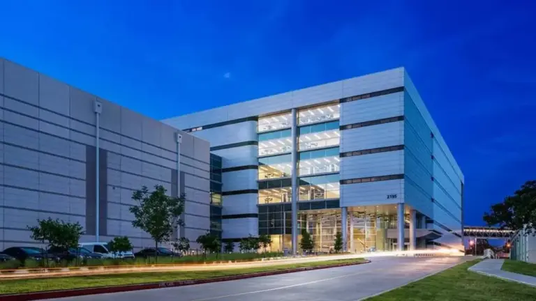 southwest airlines headquarters