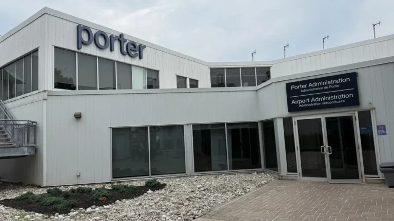 porter airlines headquarters