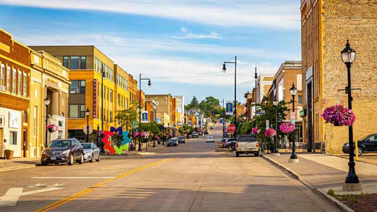 Minot